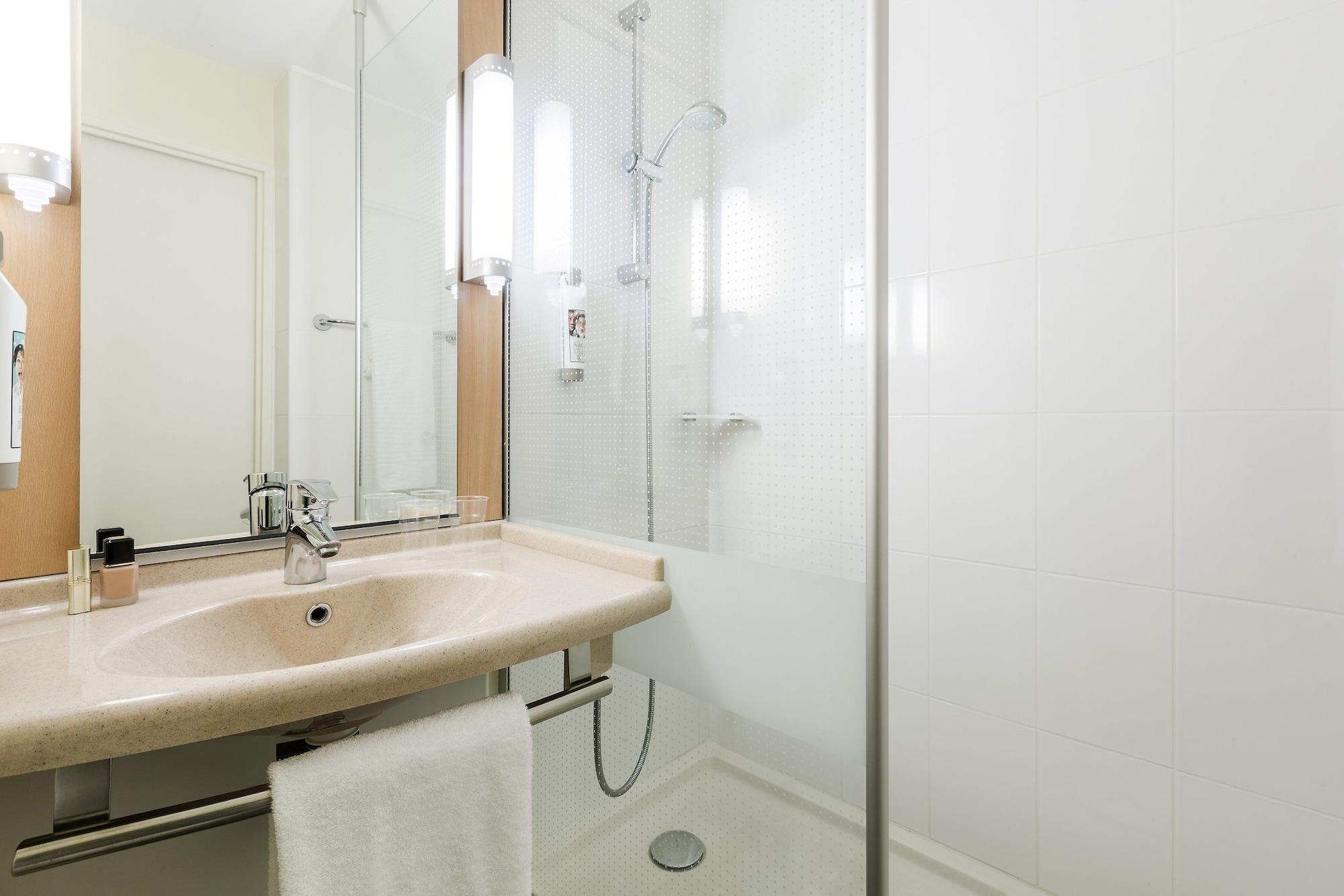 Ibis Rennes Cesson Hotel Luaran gambar